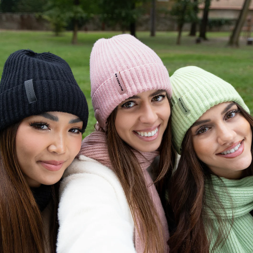 Case & Me Wooly Hat | Smart Woolen Cap with In-Built Bluetooth Earbuds