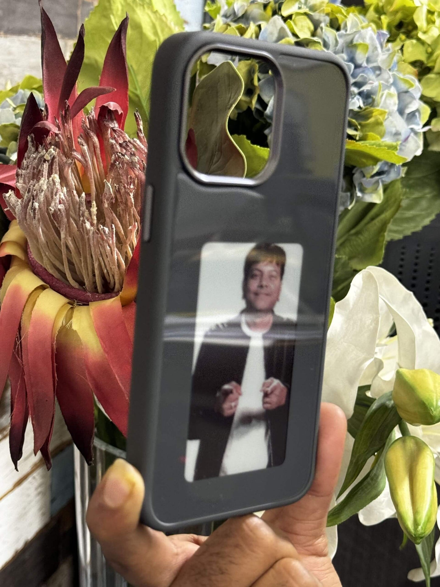 Smart Magic NFC iPhone photo Case - E Ink Technology - iPhone 16 series