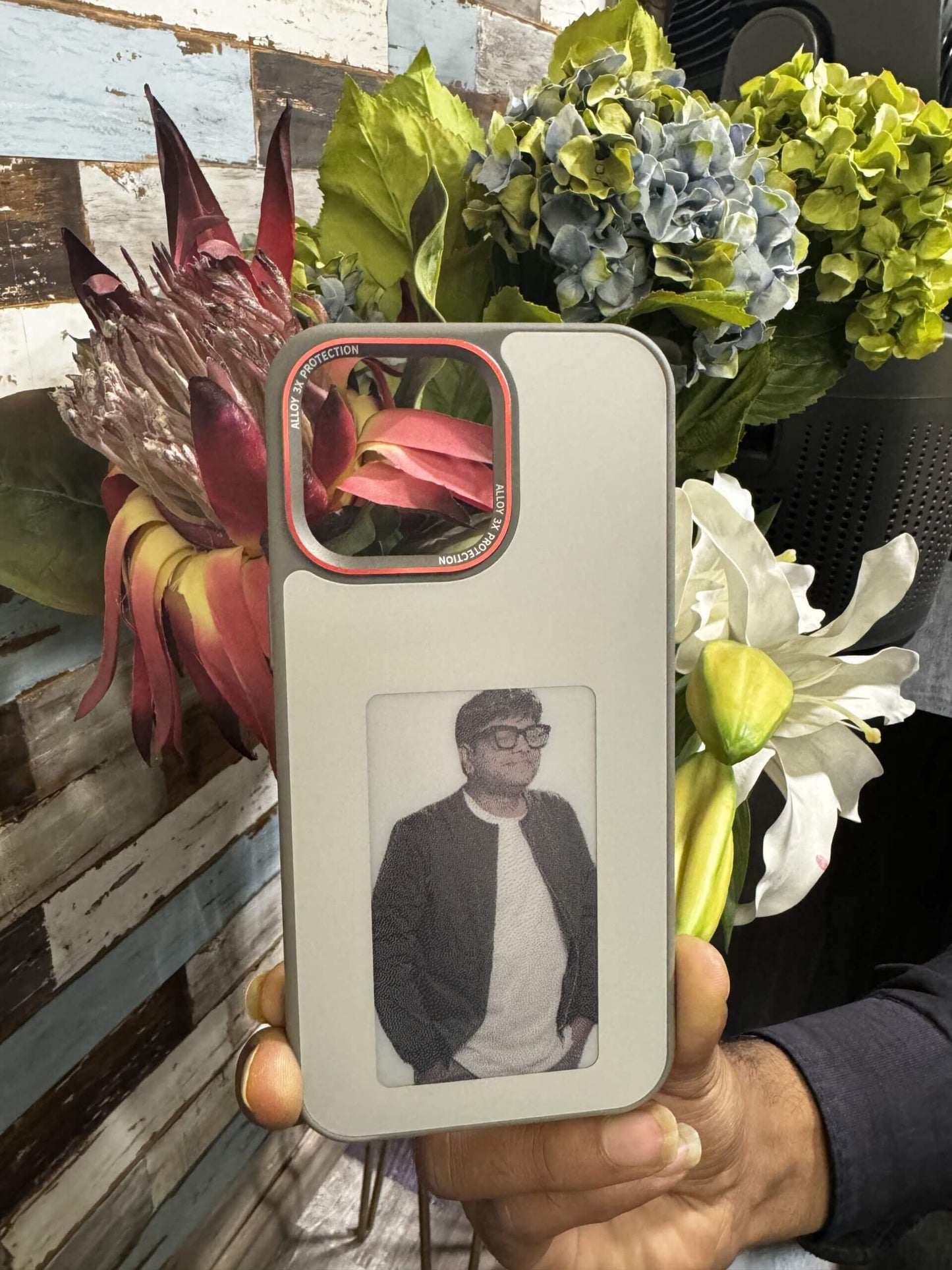 Smart Magic NFC iPhone photo Case - E Ink Technology - iPhone 16 series