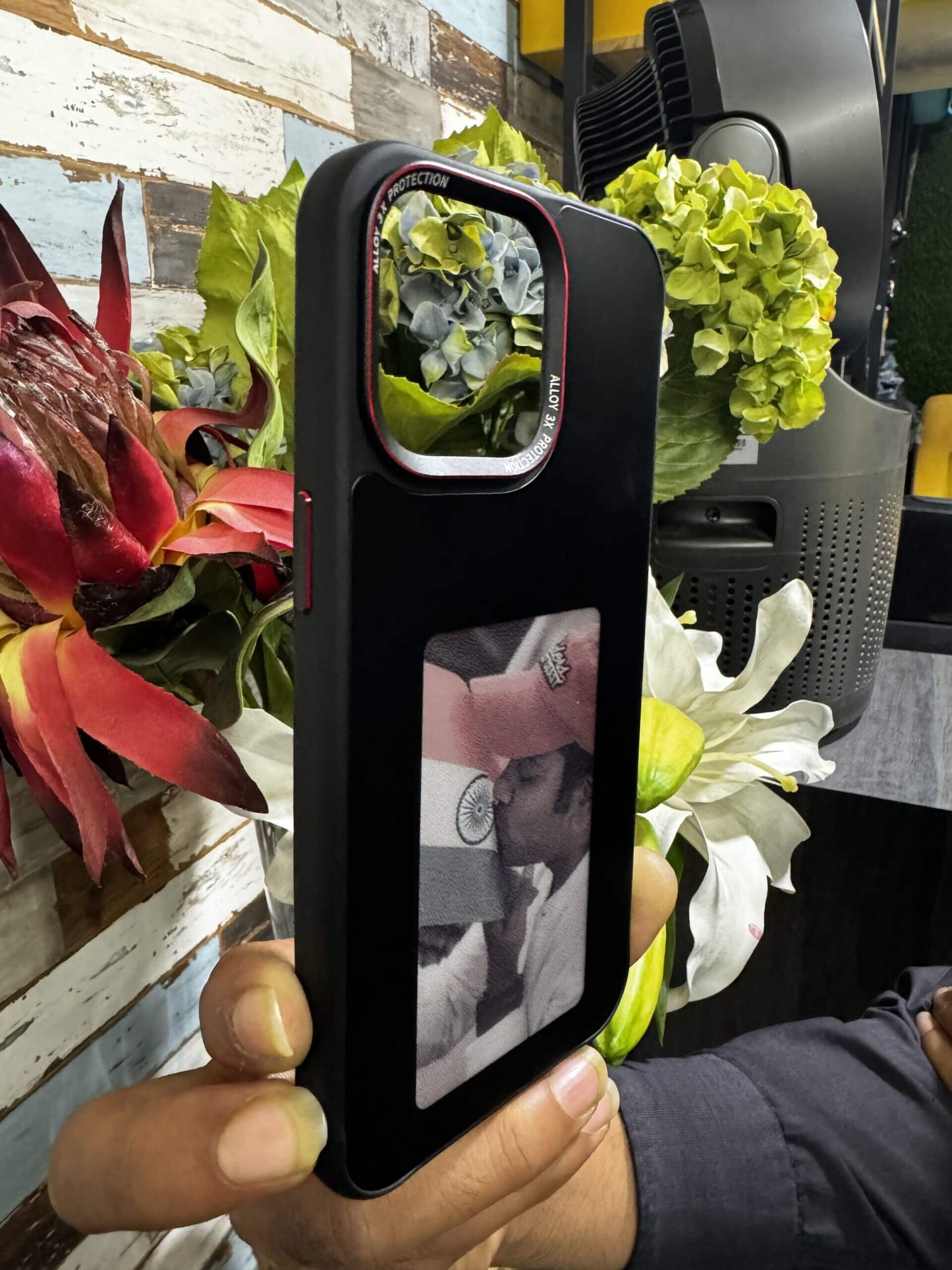 Smart Magic NFC iPhone photo Case - E Ink Technology - iPhone 16 series
