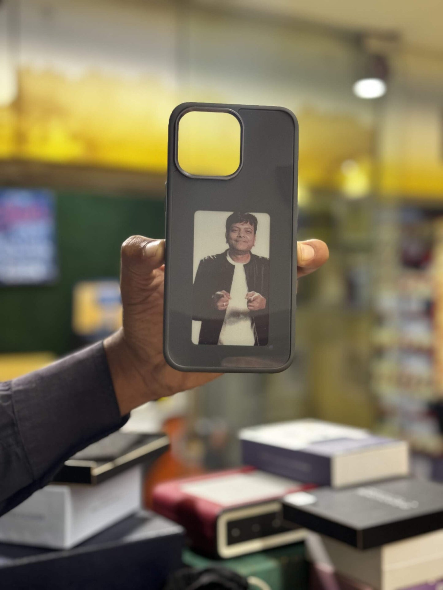 Smart Magic NFC iPhone photo Case - E Ink Technology - iPhone 16 series