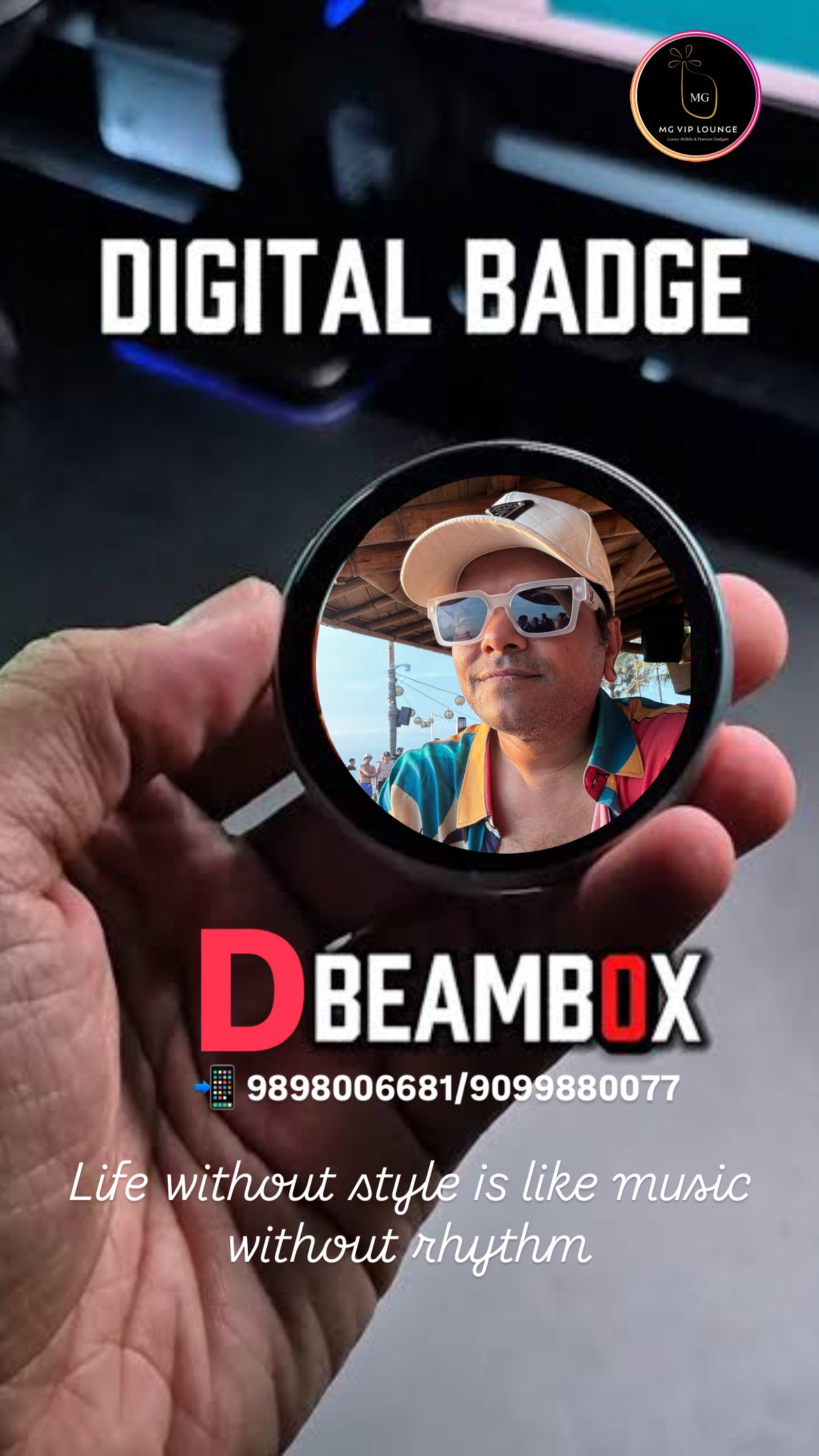 Dbeam Box | E-BADGE DIGITAL SCREEN