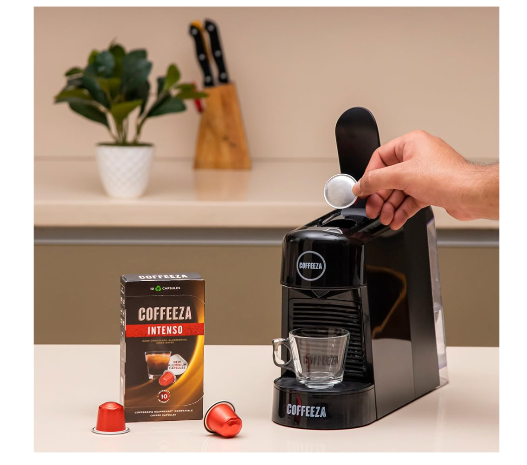 Coffeeza Finero Next Coffee Machine + Free 10 Capsules (Refurbished)