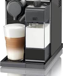 Nespresso lattissima Touch EN560 (PRE OWNED) MINT Condition