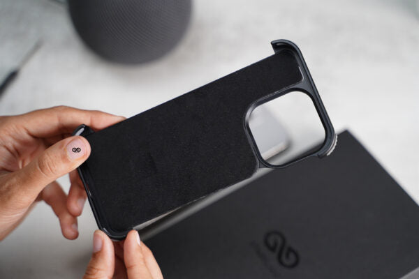 Carbon Texture Edition-Frameless Armored Case with Kickstand Feature