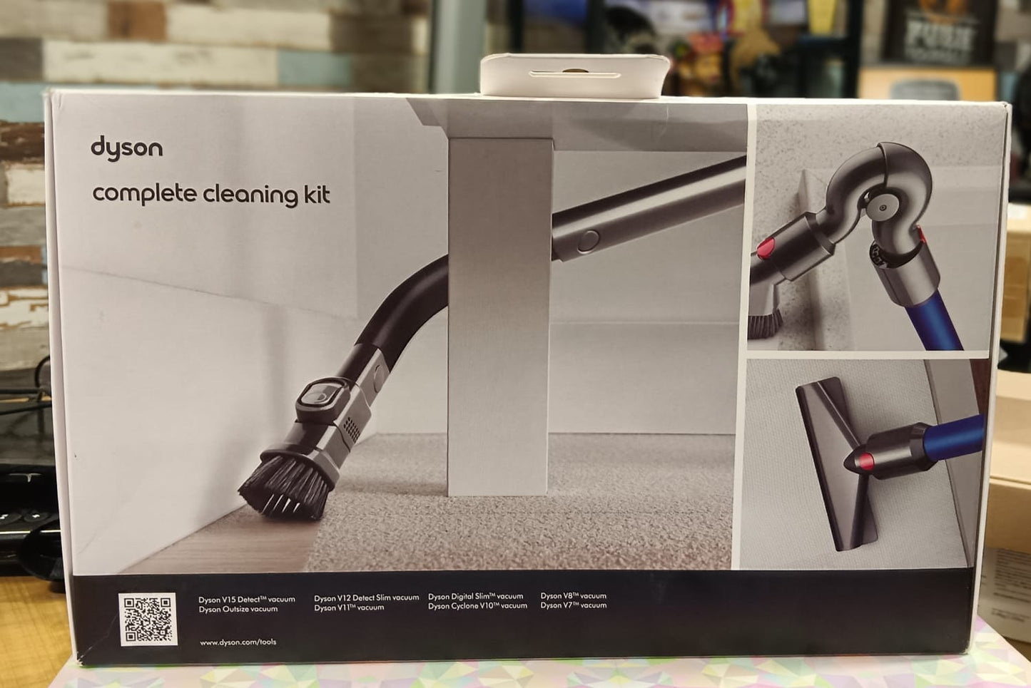 Dyson complete cleaning kit 971442-01