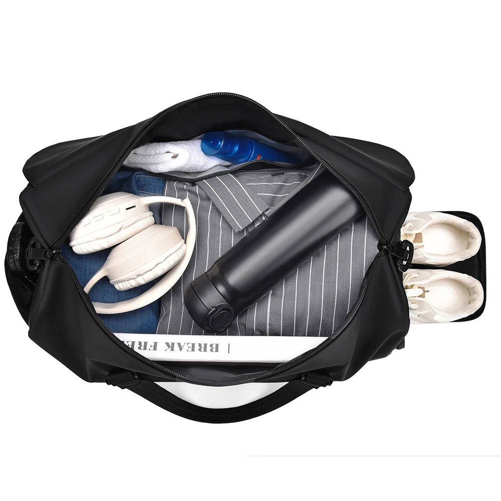 iLifestyle Premium Travel Duffel Bag for Waterproof and Durable Gym, Sports & Luggage Bag
